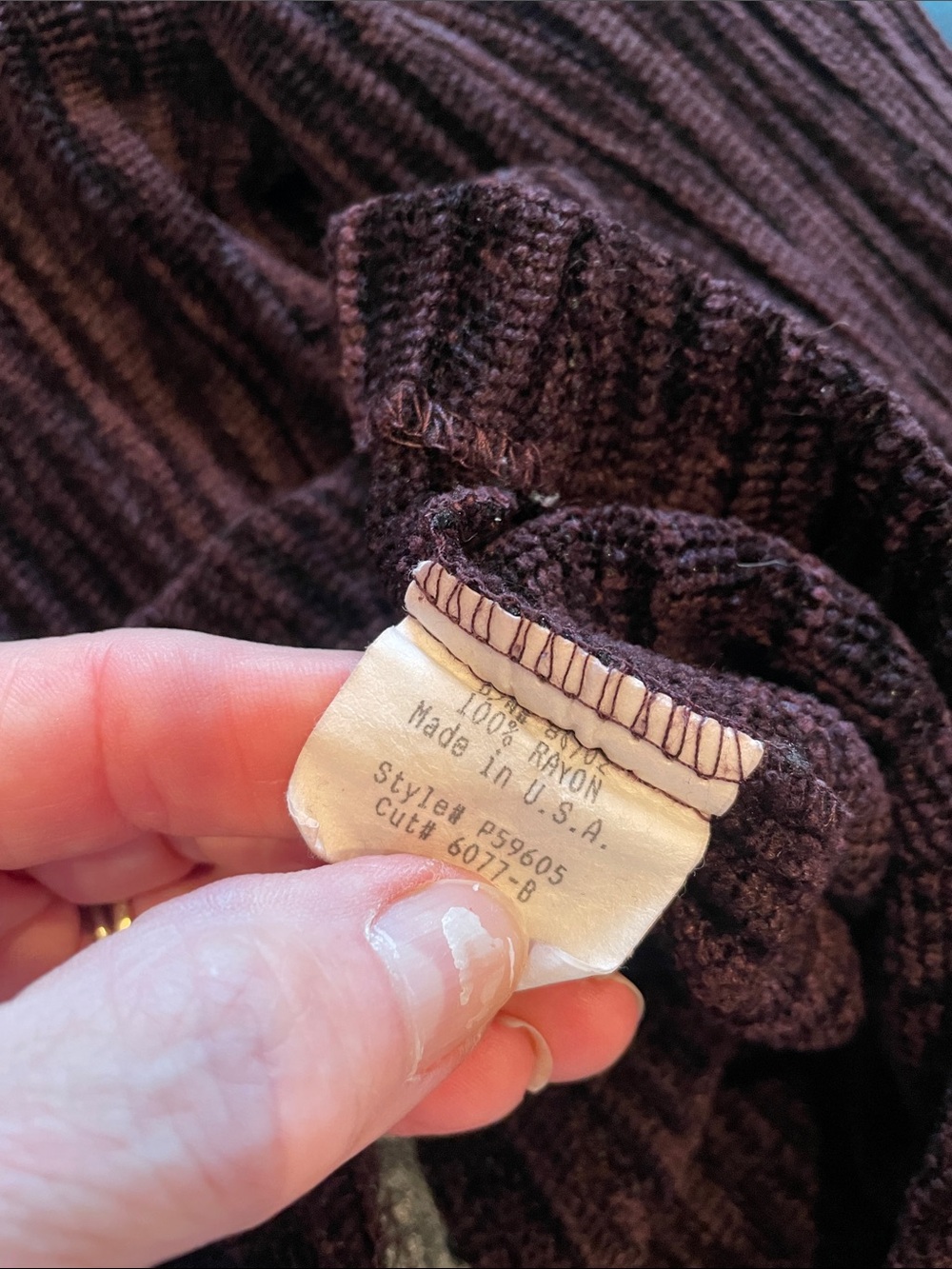 Ribbed Button -Front — Deep brown velour blouse petite medium vintage like new - Picture 4 of 4